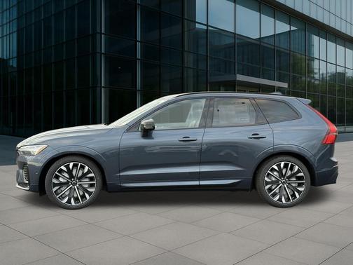 2026 Volvo XC60 B5 Ultra