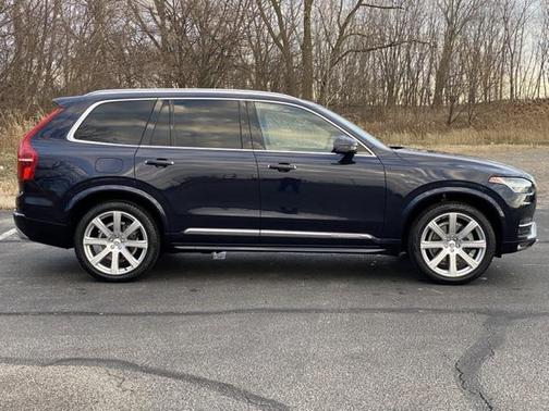 2019 Volvo XC90 T6 Inscription