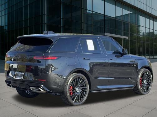 2024 Land Rover Range Rover Sport SE