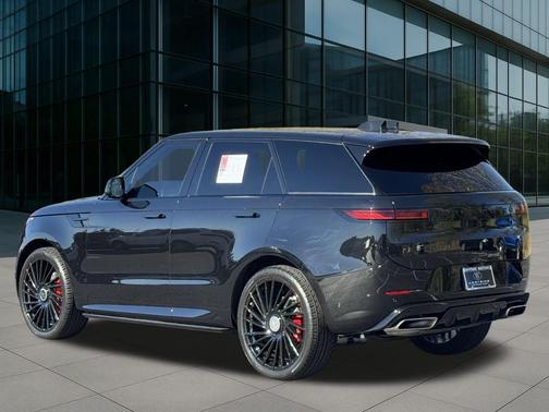 2024 Land Rover Range Rover Sport SE