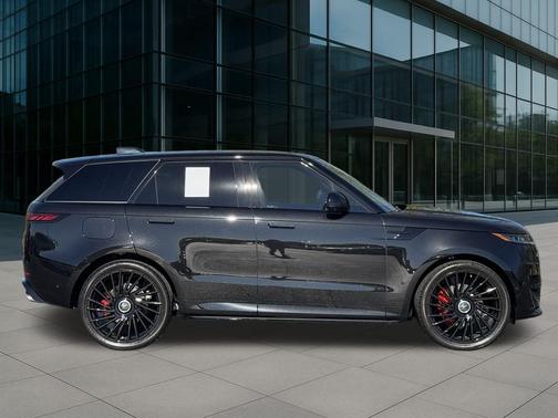 2024 Land Rover Range Rover Sport SE