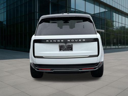 2025 Land Rover Range Rover P400 SE 7 Seat