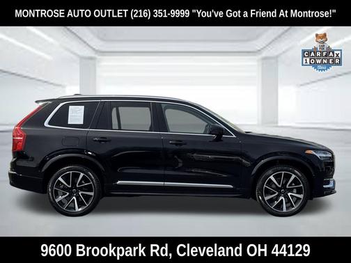Onyx Black Metallic 2023 Volvo XC90 B6 Plus 7-Seater