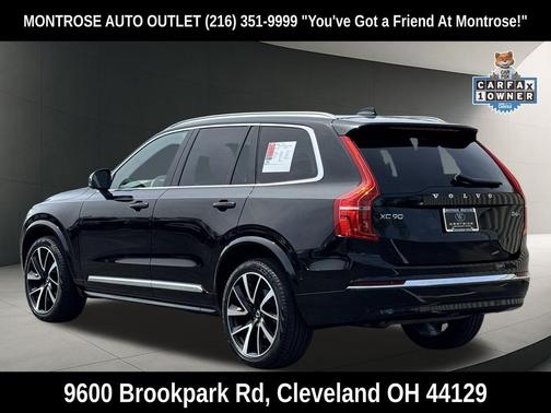 Onyx Black Metallic 2023 Volvo XC90 B6 Plus 7-Seater