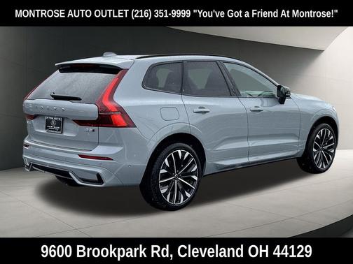 Vapour Grey Metallic 2026 Volvo XC60 B5 Ultra