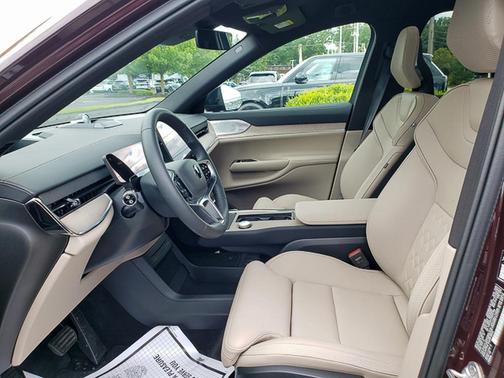 2025 Volvo EX90 Twin Motor Performance Ultra 6-Seater