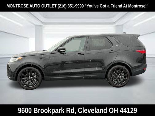 Santorini Black Metallic 2026 Land Rover Discovery S