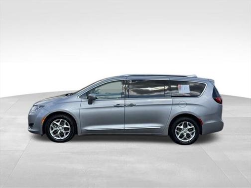 2020 Chrysler Pacifica Touring-L Plus