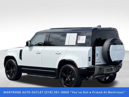 2025 Land Rover Defender 110 P400 X-Dynamic SE