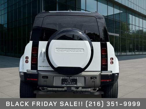 2025 Land Rover Defender 110 P400 X-Dynamic SE