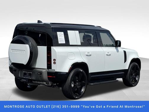 2025 Land Rover Defender 110 P400 X-Dynamic SE