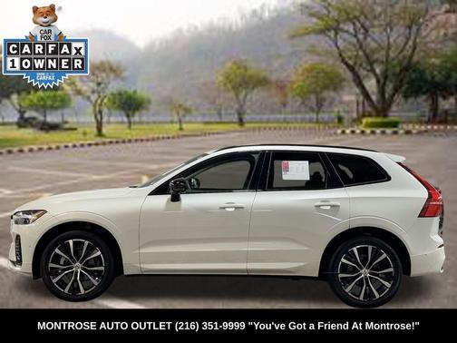 2023 Volvo XC60 Plus Dark Theme