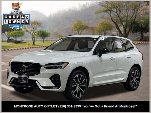 2023 Volvo XC60 Plus Dark Theme