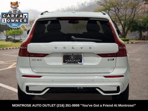 2023 Volvo XC60 Plus Dark Theme