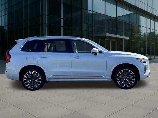 2026 Volvo XC90 B6 Ultra 7-Seater