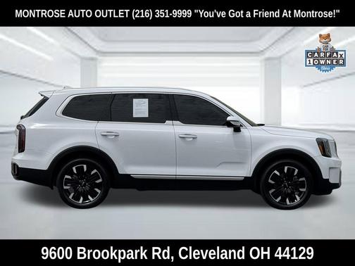 Glacial White Pearl 2025 Kia Telluride SX Prestige