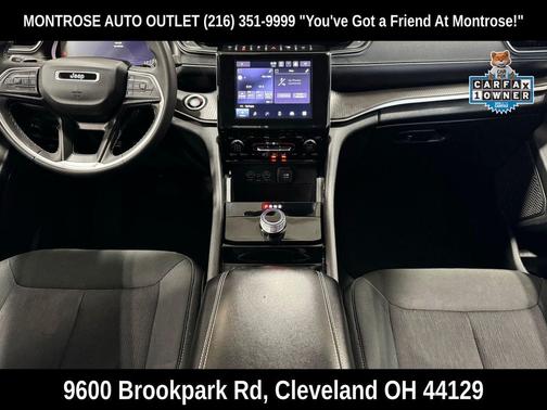 2023 Jeep Grand Cherokee L Laredo