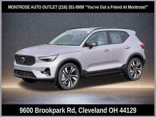 2026 Volvo XC40 Ultra, B5 AWD Gas (mild hybrid), Dark