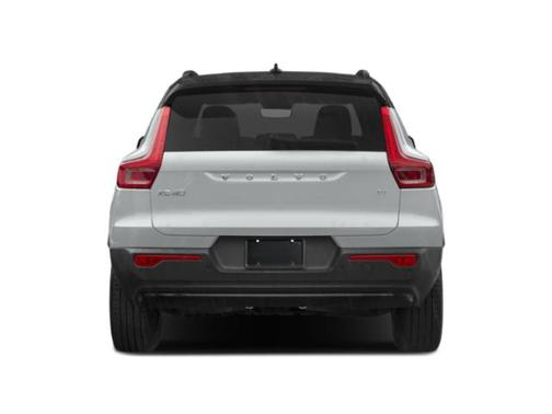 2022 Volvo XC40 T5 R-Design