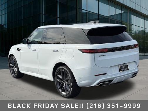 2025 Land Rover Range Rover Sport SE