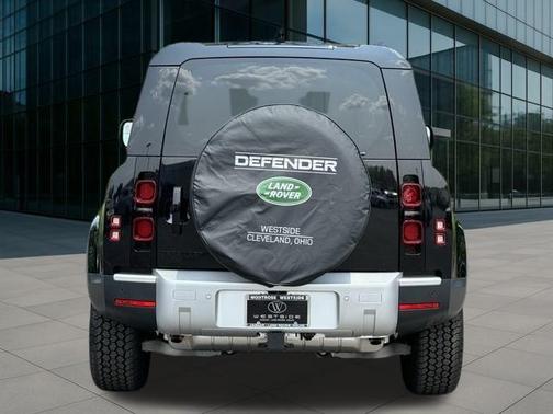 2024 Land Rover Defender 90 P300 S
