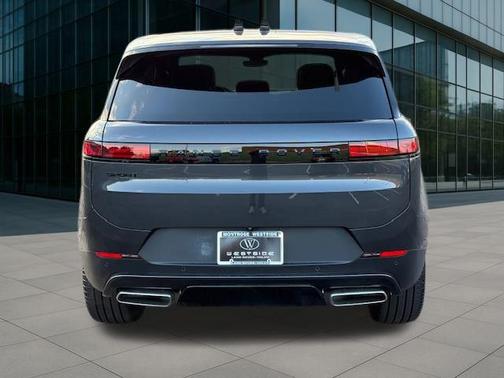 2025 Land Rover Range Rover Sport SE
