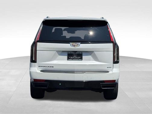 2022 Cadillac Escalade Sport