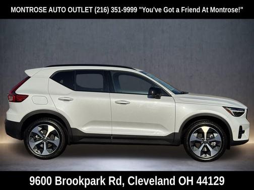 2026 Volvo XC40 Plus, B5 AWD Gas (mild hybrid), Dark