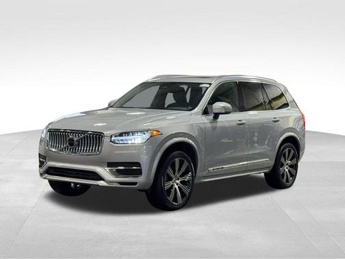 2024 Volvo XC90 Recharge Plug-In Hybrid T8 Core Bright Theme
