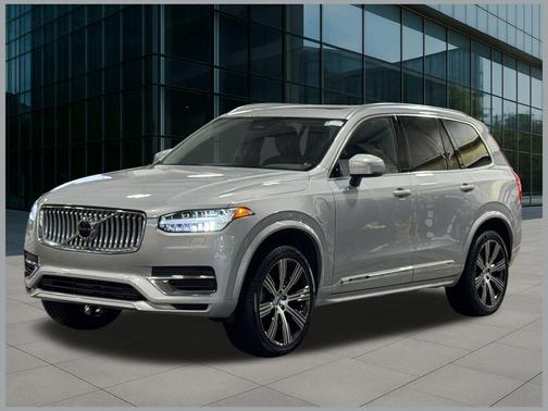 2024 Volvo XC90 Recharge Plug-In Hybrid T8 Core Bright Theme