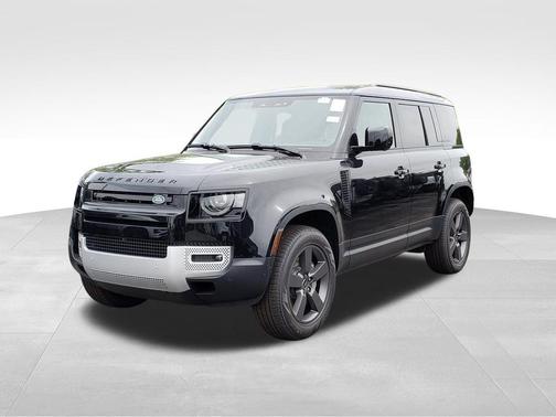 2025 Land Rover Defender 110 P300