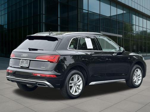 2022 Audi Q5 45 S line Premium
