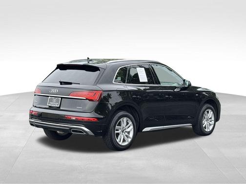 2022 Audi Q5 45 S line Premium