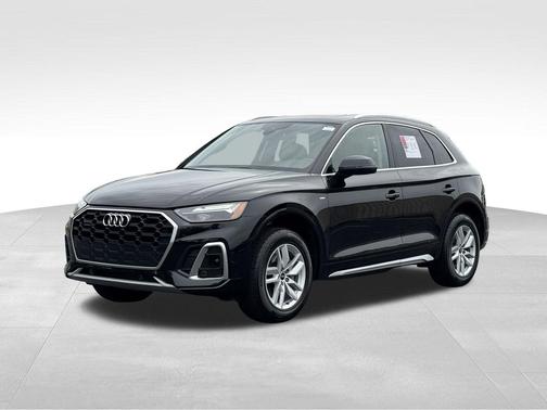 2022 Audi Q5 45 S line Premium