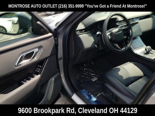 2026 Land Rover Range Rover Velar P250 SE R-Dynamic