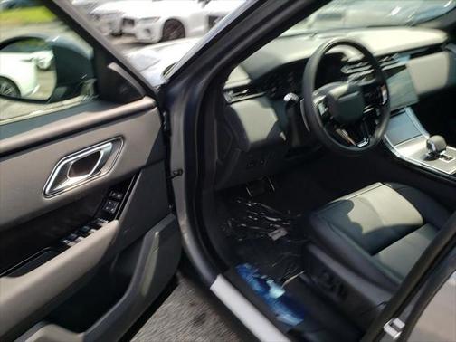 2026 Land Rover Range Rover Velar P250 SE R-Dynamic