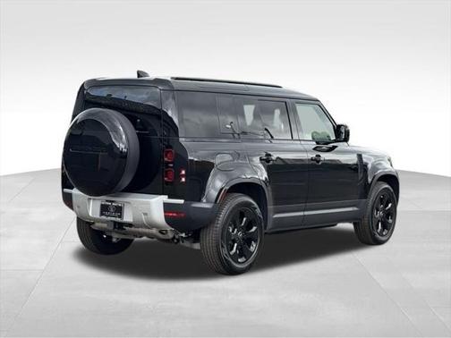 2024 Land Rover Defender 110 P400 S