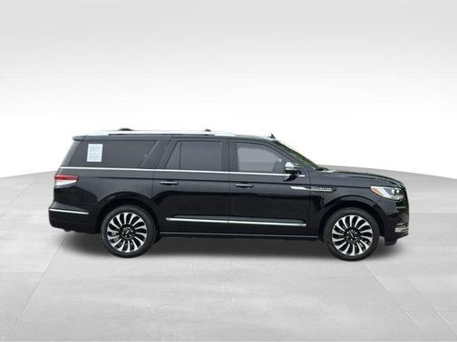 2023 Lincoln Navigator Black Label