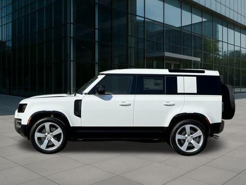 2025 Land Rover Defender 110 P500 X-Dynamic SE