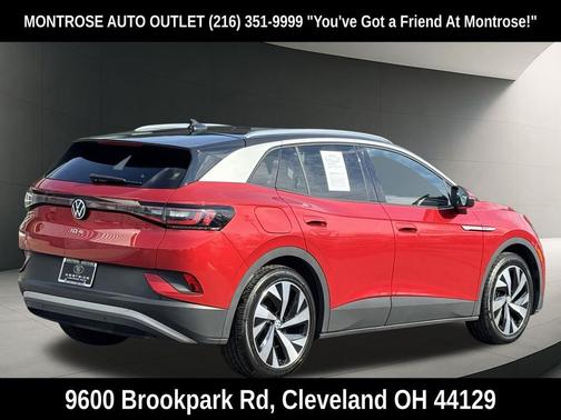 Kings Red Metallic/Black Roof 2022 Volkswagen ID.4 Pro S