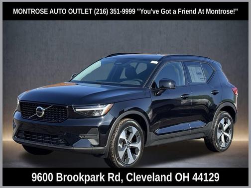 2026 Volvo XC40 Core, B5 AWD Gas (mild hybrid), Dark