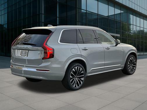 2026 Volvo XC90 B6 Ultra 7-Seater