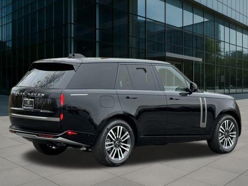 2025 Land Rover Range Rover P530 SE