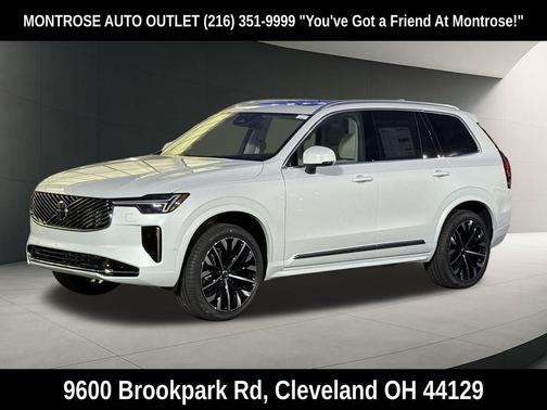 Crystal White Pearl 2026 Volvo XC90 B6 Ultra 7-Seater