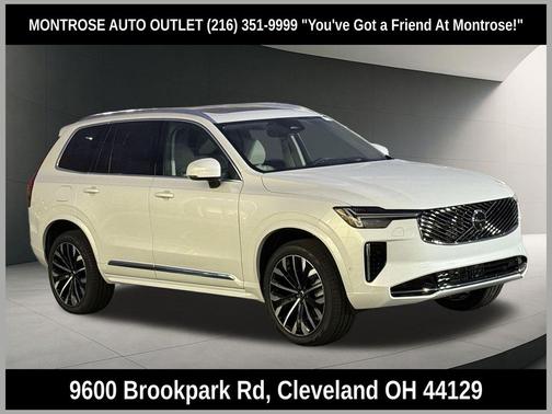 Crystal White Pearl 2026 Volvo XC90 B6 Ultra 7-Seater