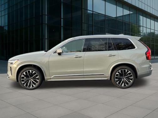 2026 Volvo XC90 B6 Plus 7-Seater