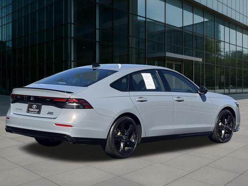 2023 Honda Accord Hybrid Base