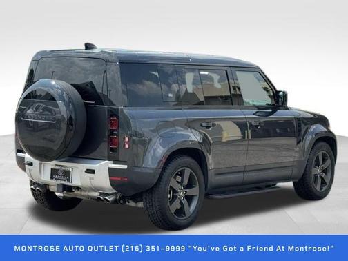 2024 Land Rover Defender 110 P500 SE