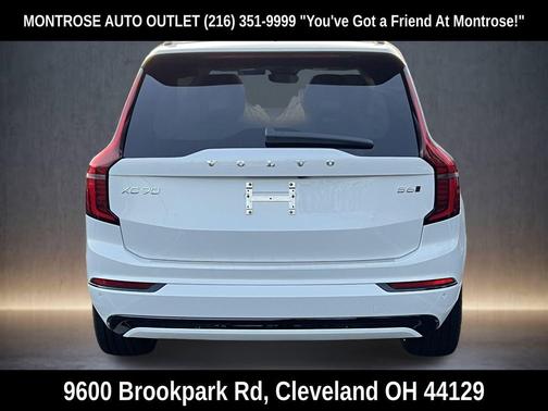 2026 Volvo XC90 B6 Ultra Dark Theme 6-Seater