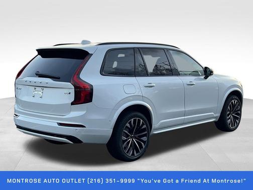 2026 Volvo XC90 B6 Ultra Dark Theme 6-Seater